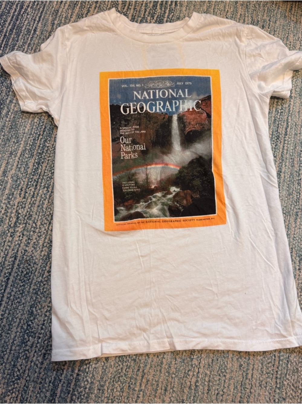 Nat Geo parks project tee xs